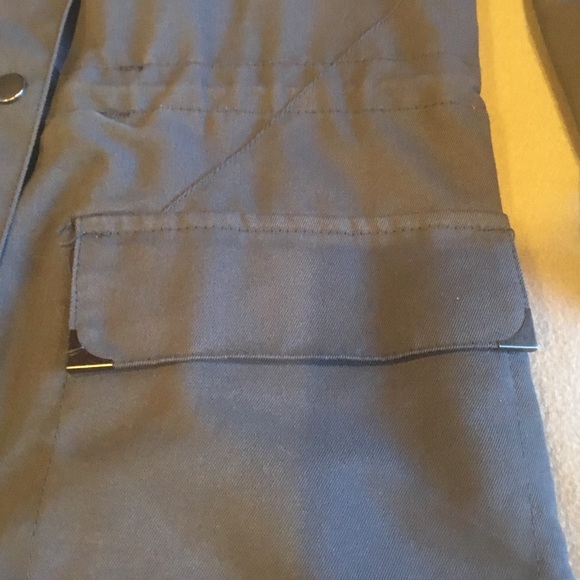 Woman’s jacket - Picture 6 of 9